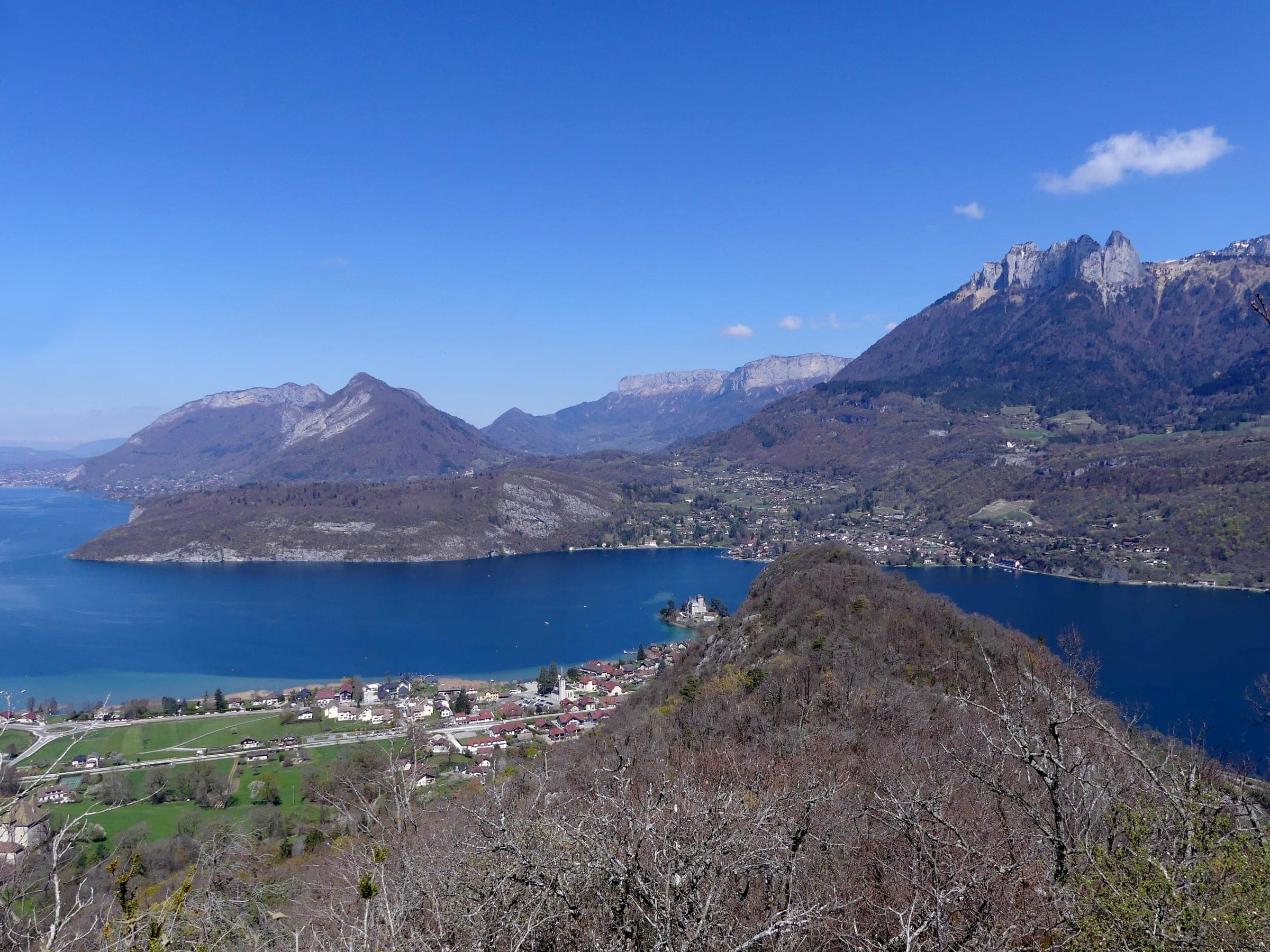 Primavera, Vista de Annecy