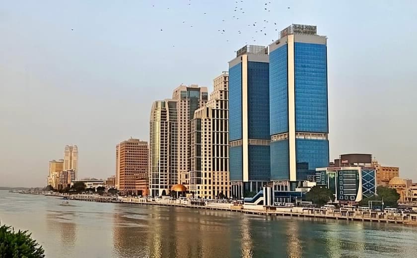 القاهرة
