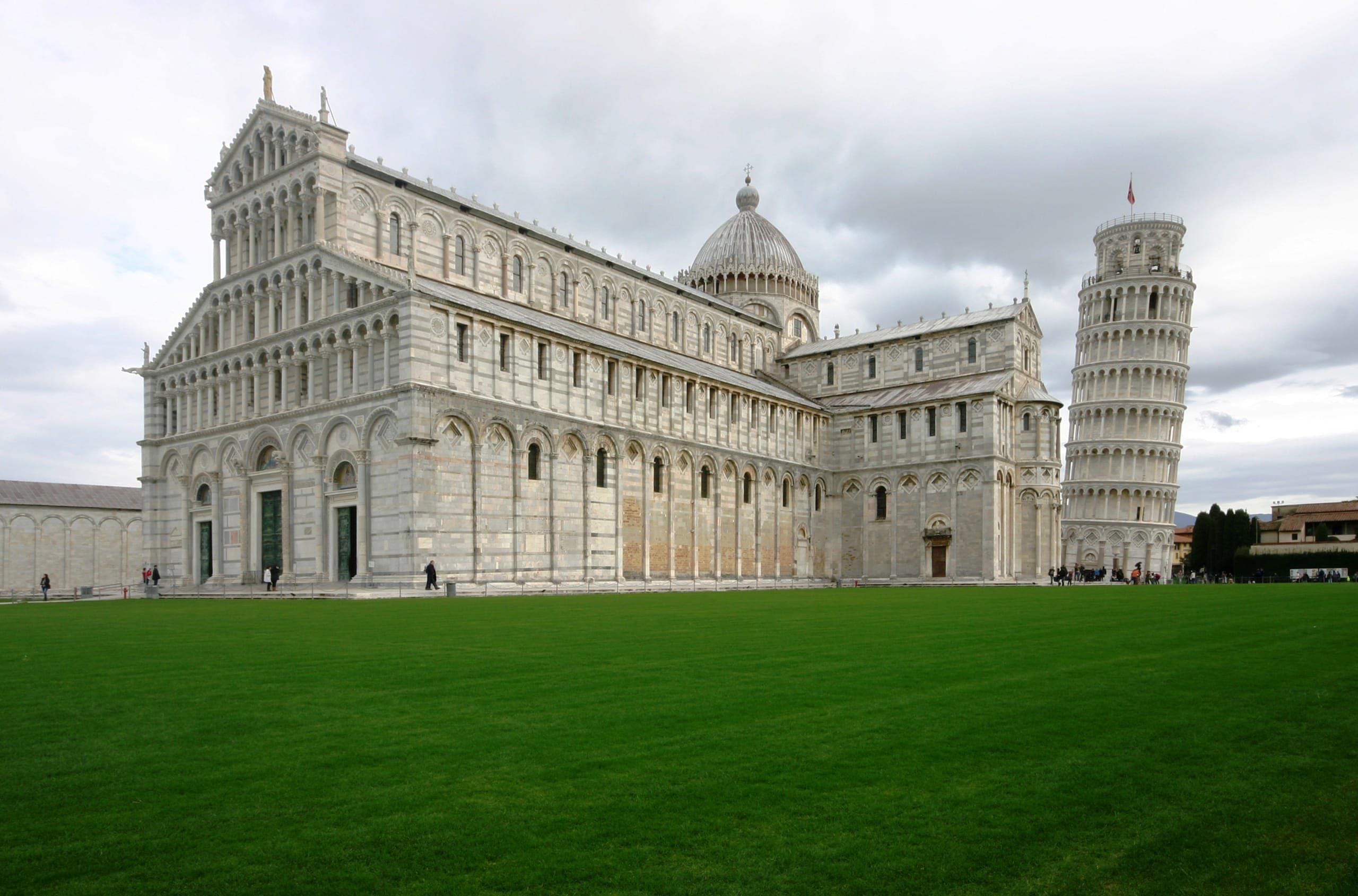 منظر لـLeaning Tower of Pisa