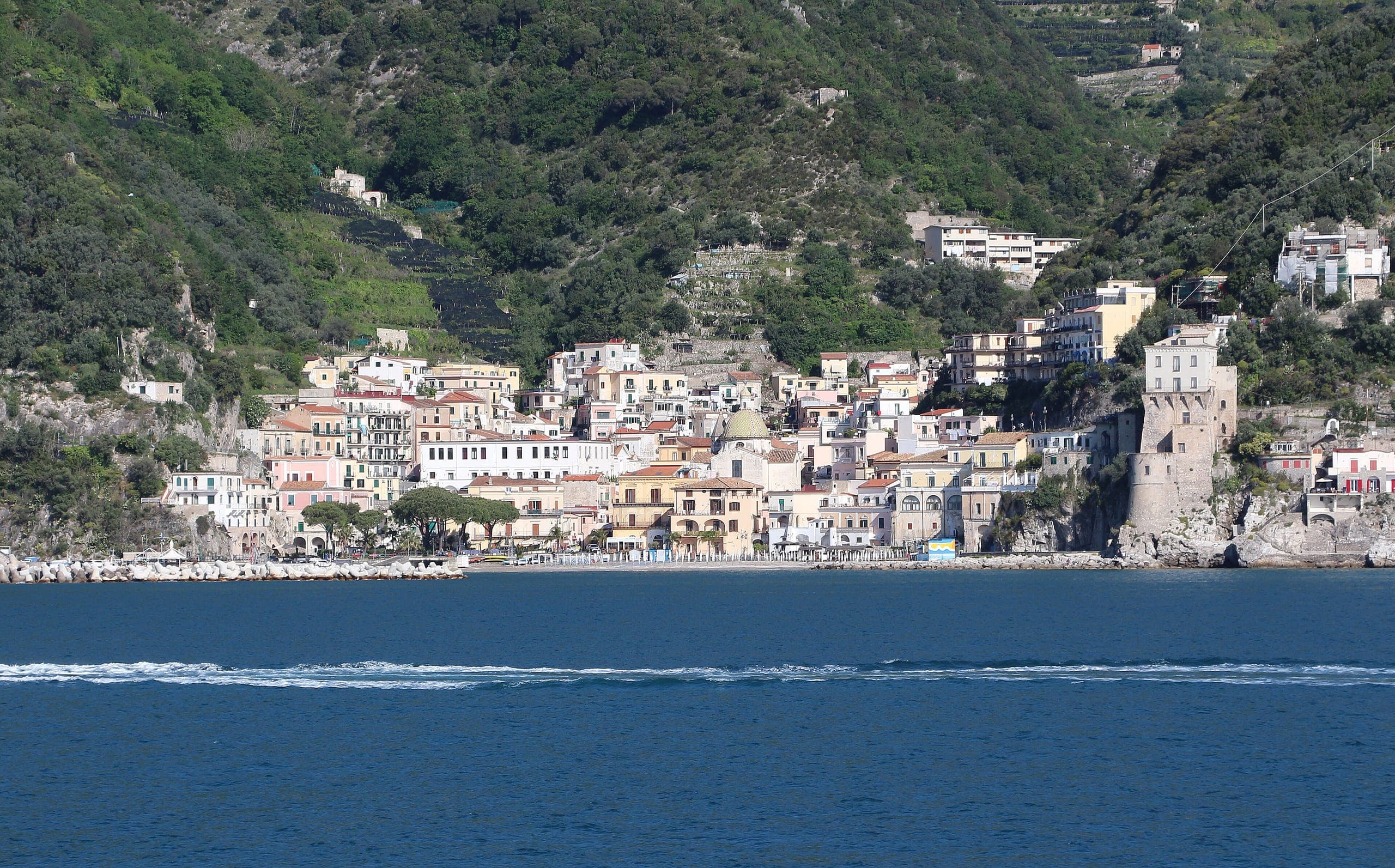 Primavera, Vista de Amalfi