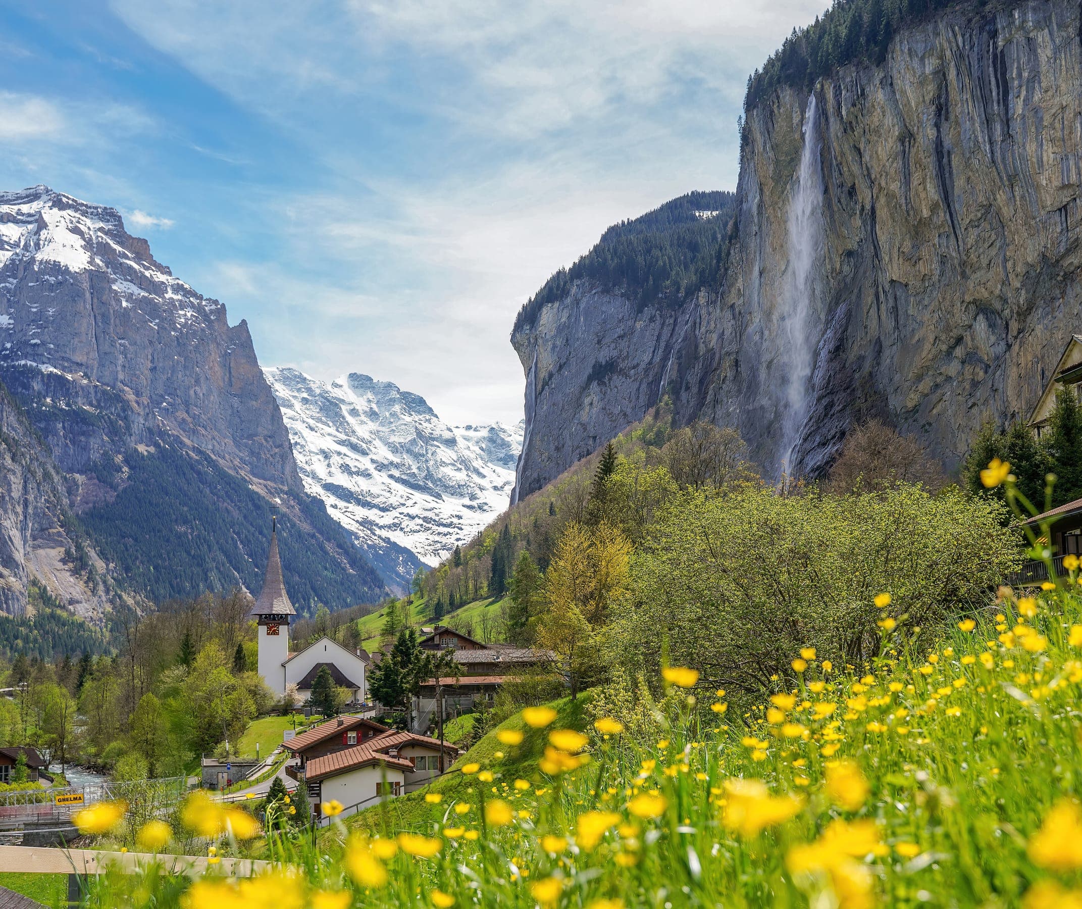 Primavera, Vista de Lauterbrunnen